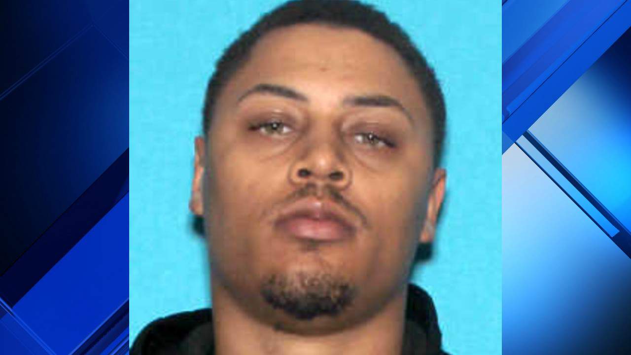 Detroit police seeking suspect after mother, child shot after family argument