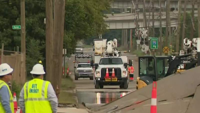 Officials repairing Fort Street in Southwest Detroit, investigating cause of road buckling