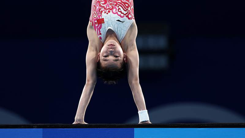 Quan Hongchan achieves perfection, shatters Olympic record in women's 10m platform diving final
