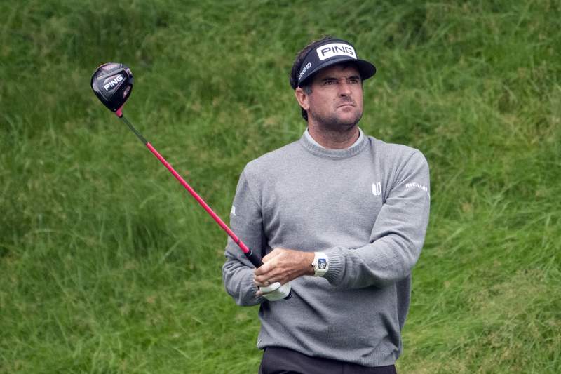 Bubba Watson overcomes snapped driver at Travelers