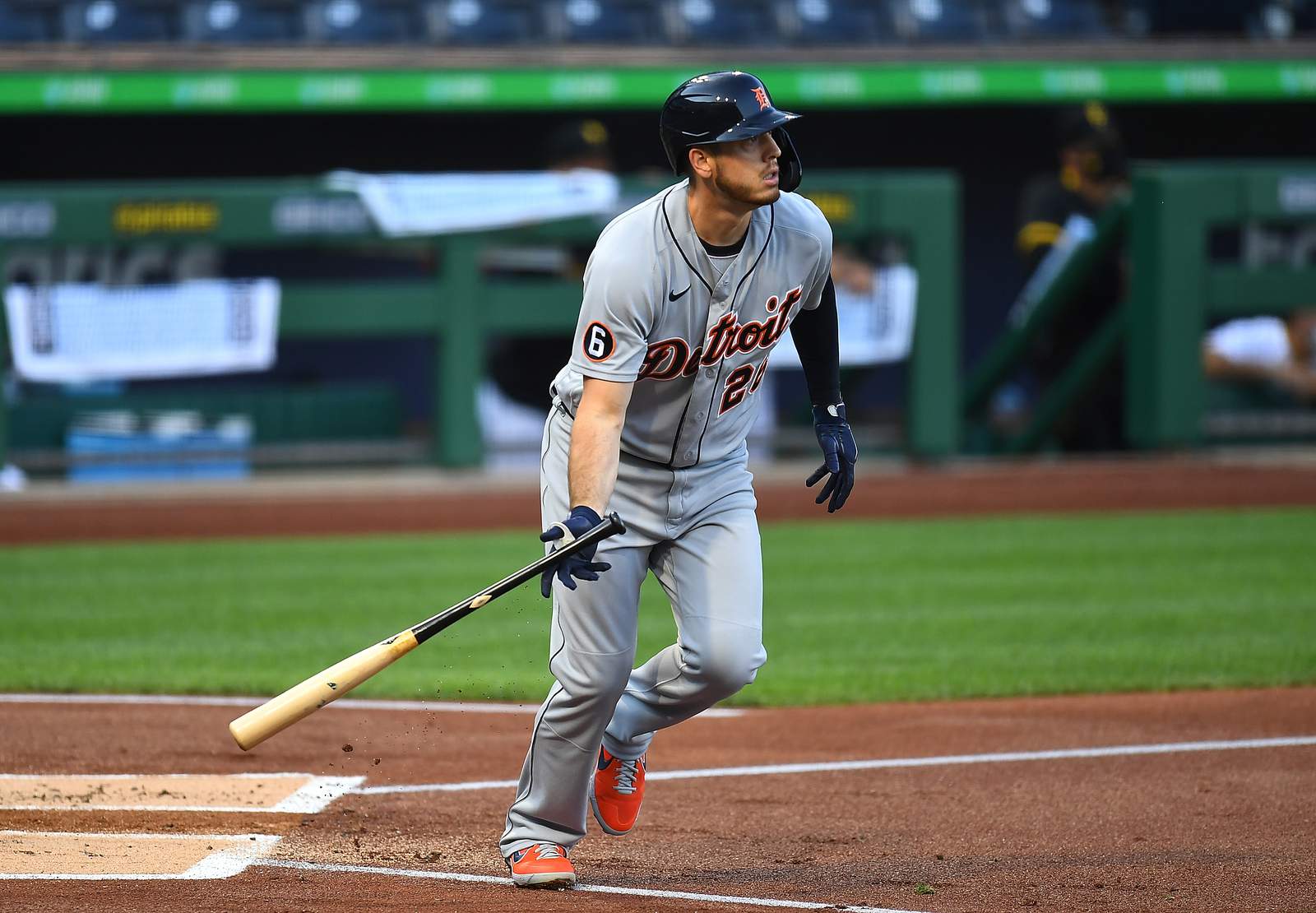 Detroit Tigers place 1B C.J. Cron on 10-day injured list with left knee sprain
