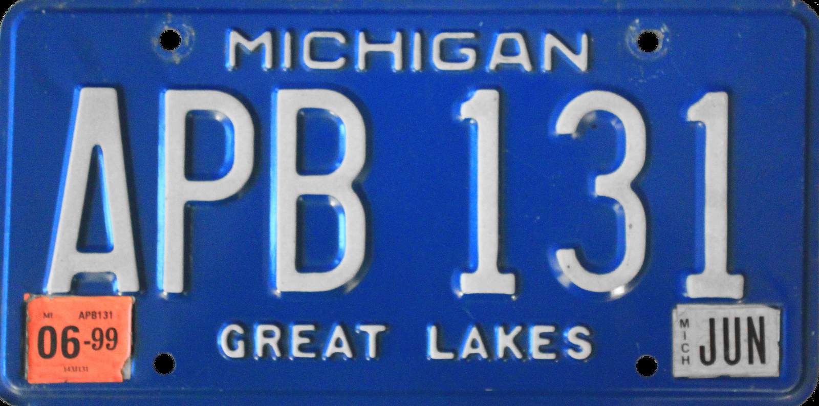 Going retro? Michigan bill would allow classic license plates for $100 fee