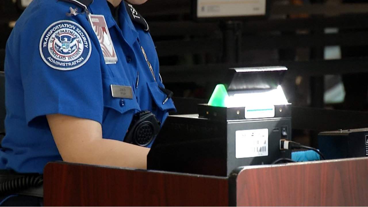 TSA checkpoint travel numbers: 2 million less travelers due to coronavirus