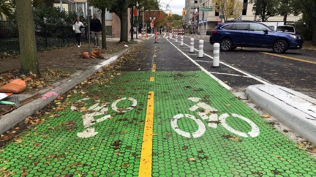 The new two-way protected bike lane on William Street. (Credit: Meredith Bruckner)