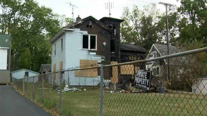 Retired firefighter, daughter save man from fire in Ann Arbor