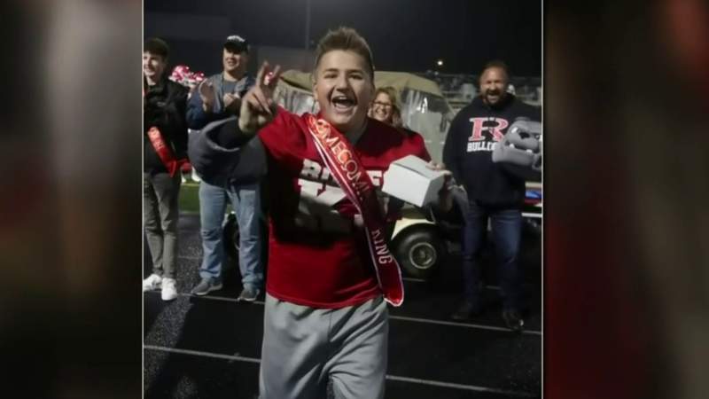 Romeo students create unforgettable homecoming for deserving high school senior