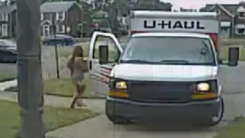 U-Haul driving porch pirate caught on video stealing from Detroit home