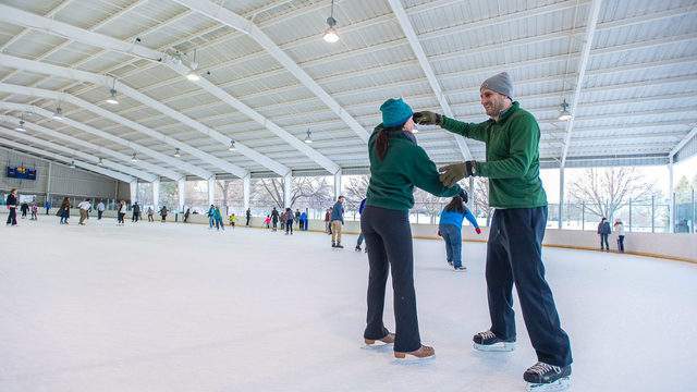 Skate to country tunes tonight at Ann Arbor’s Buhr Outdoor Ice Arena