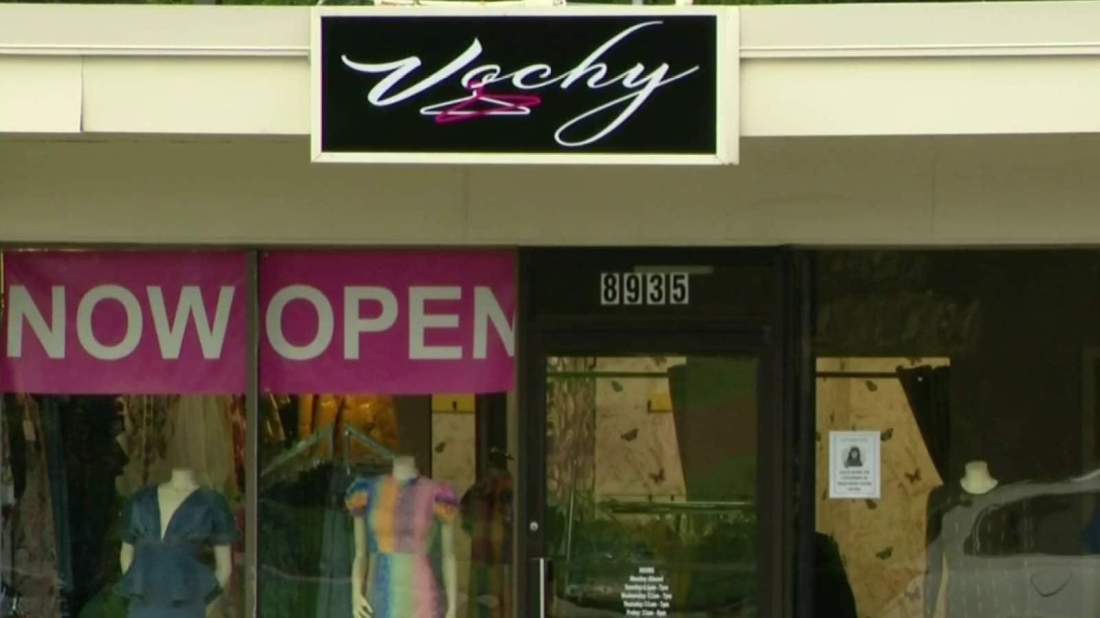 Laid off casino worker opens new boutique in Taylor