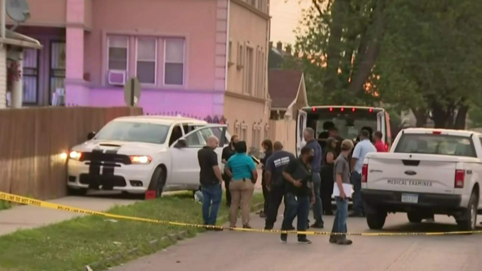 Detroit police investigate quintuple shooting that killed 1, injured 4