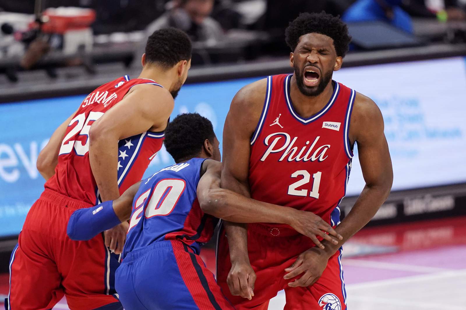 Embiid hits late free throws, 76ers beat Pistons 114-110