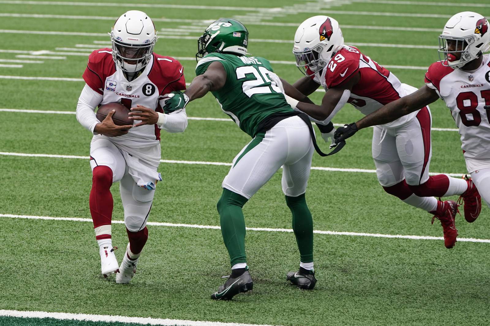 Murray runs for TD, throws another, Cardinals rip 0-5 Jets