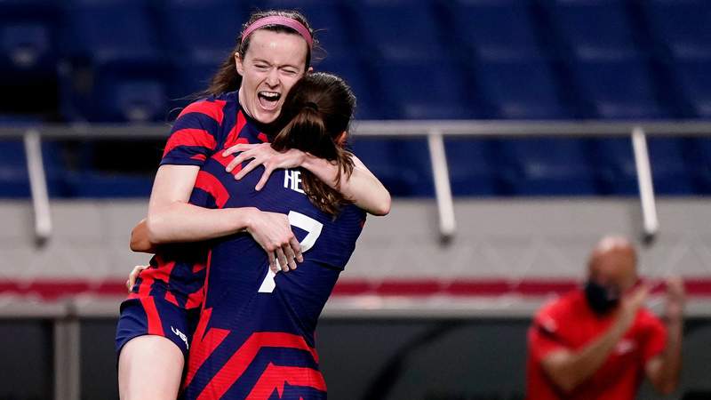 USWNT rebounds from loss with 6-1 win over New Zealand