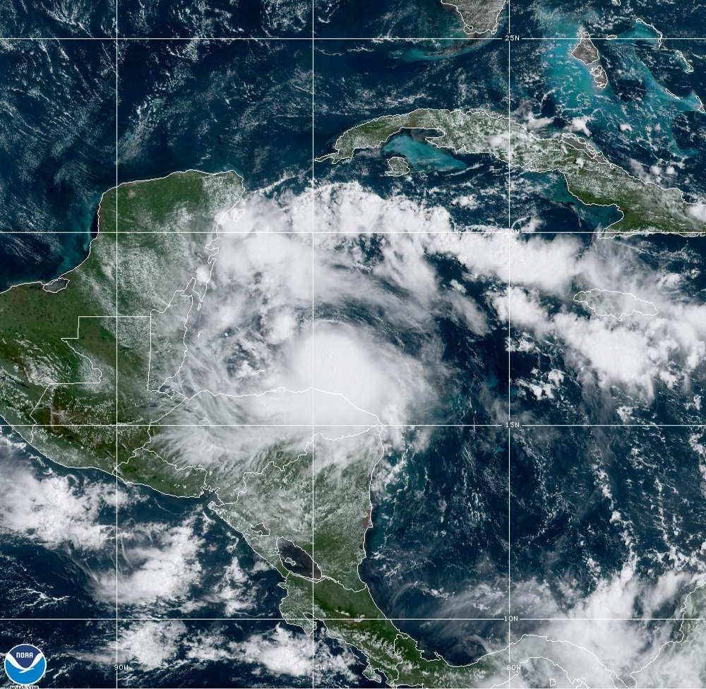 Hurricane Nana hits Belize, drives across Guatemala