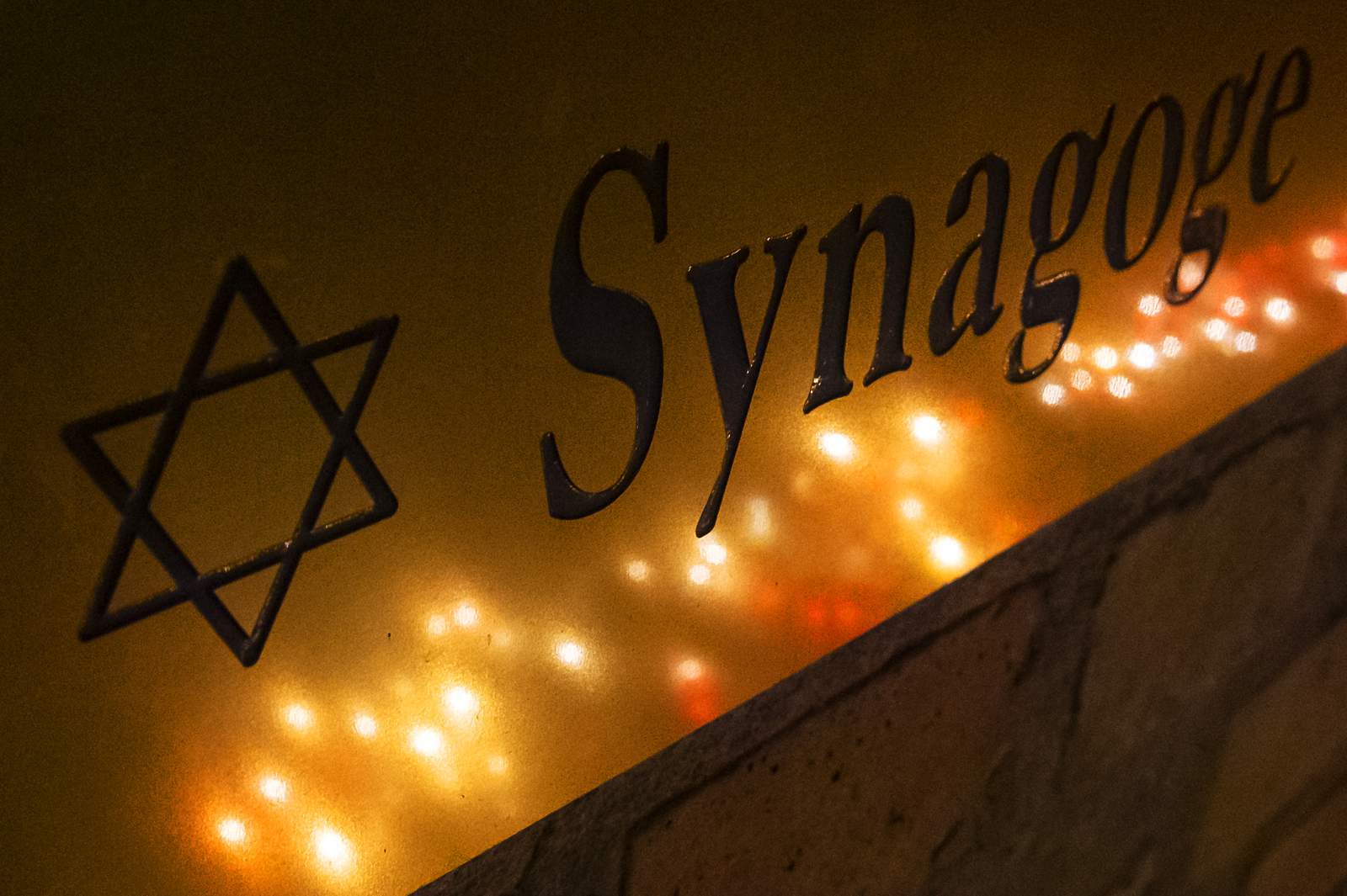 Yom Kippur synagogue attack leaves German Jews still uneasy