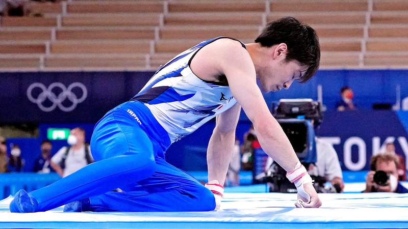 Kohei Uchimura's quest for eighth Olympic medal ends with fall in qualification