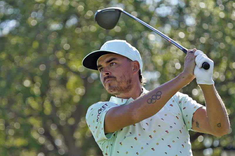 Once a contender in majors, Fowler now needs help getting in