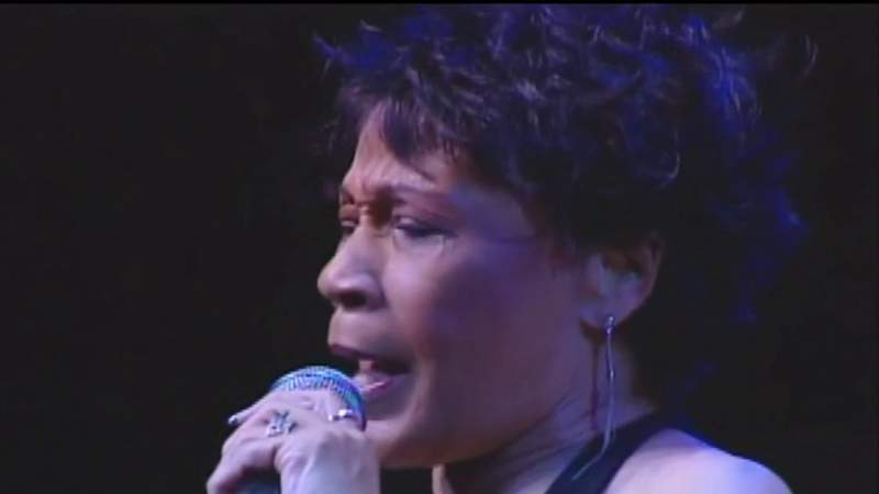 6 time Grammy Award-nominee Bettye Lavette preps for performance at the Sound Board