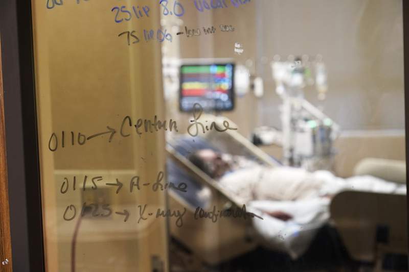 Ida slams Louisiana hospitals brimming with virus patients