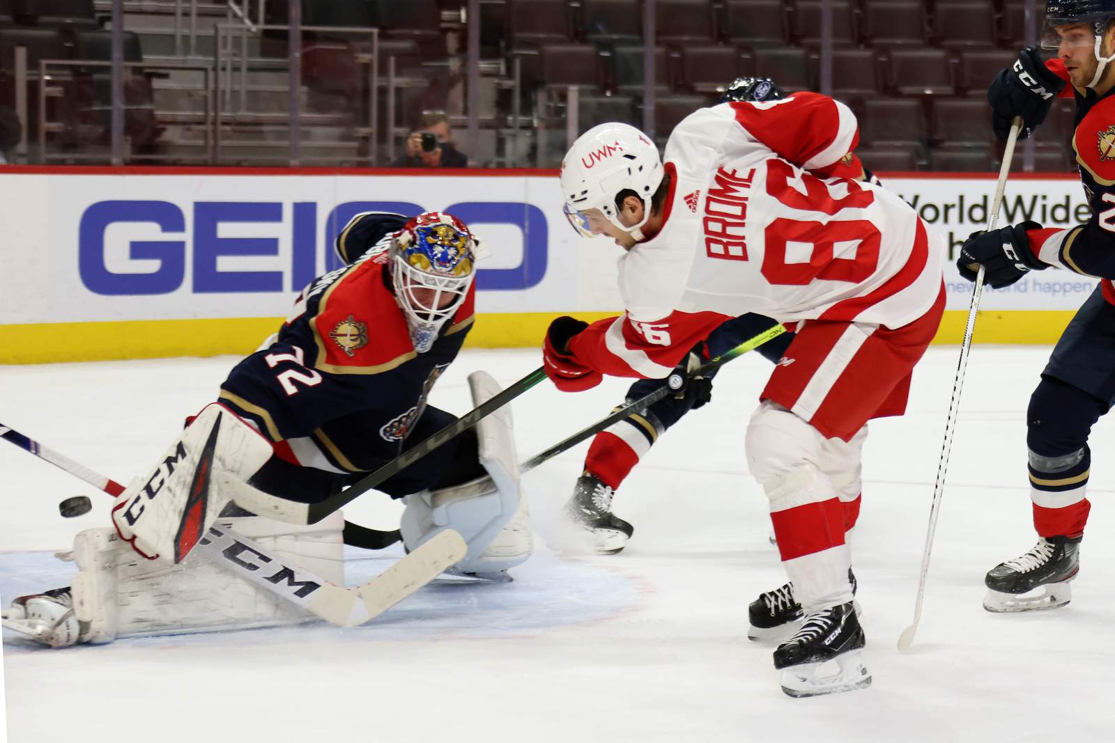 Red Wings hold off Panthers 2-1 after Brome’s 1st NHL goal