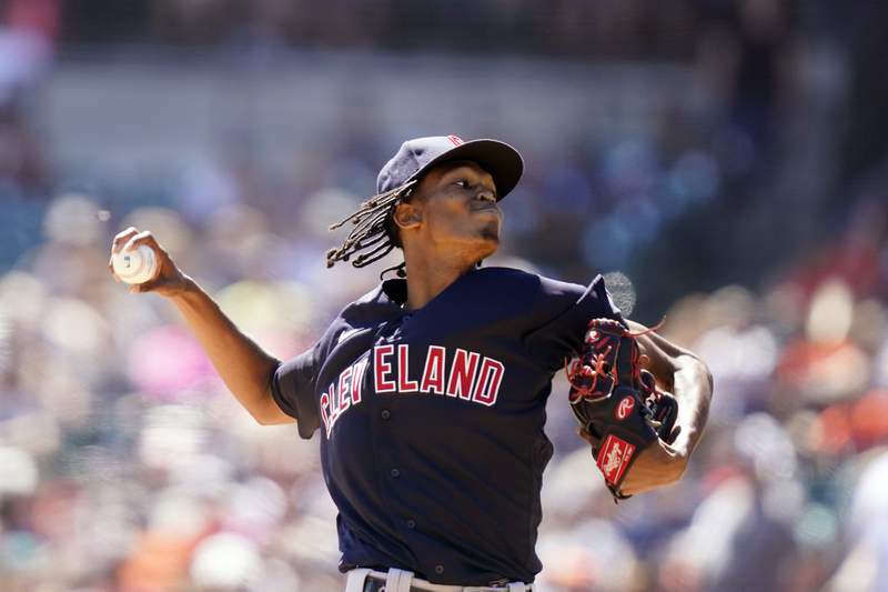 Indians' McKenzie loses perfect game bid in 8th on single