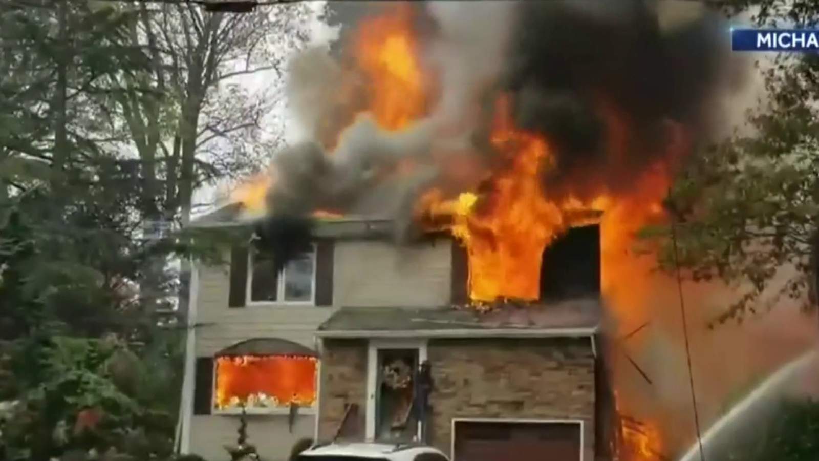 Pilot dead after plane crashes into New Jersey home