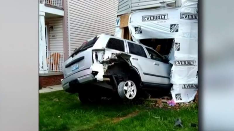 Vehicles keep crashing into home on Detroit’s east side