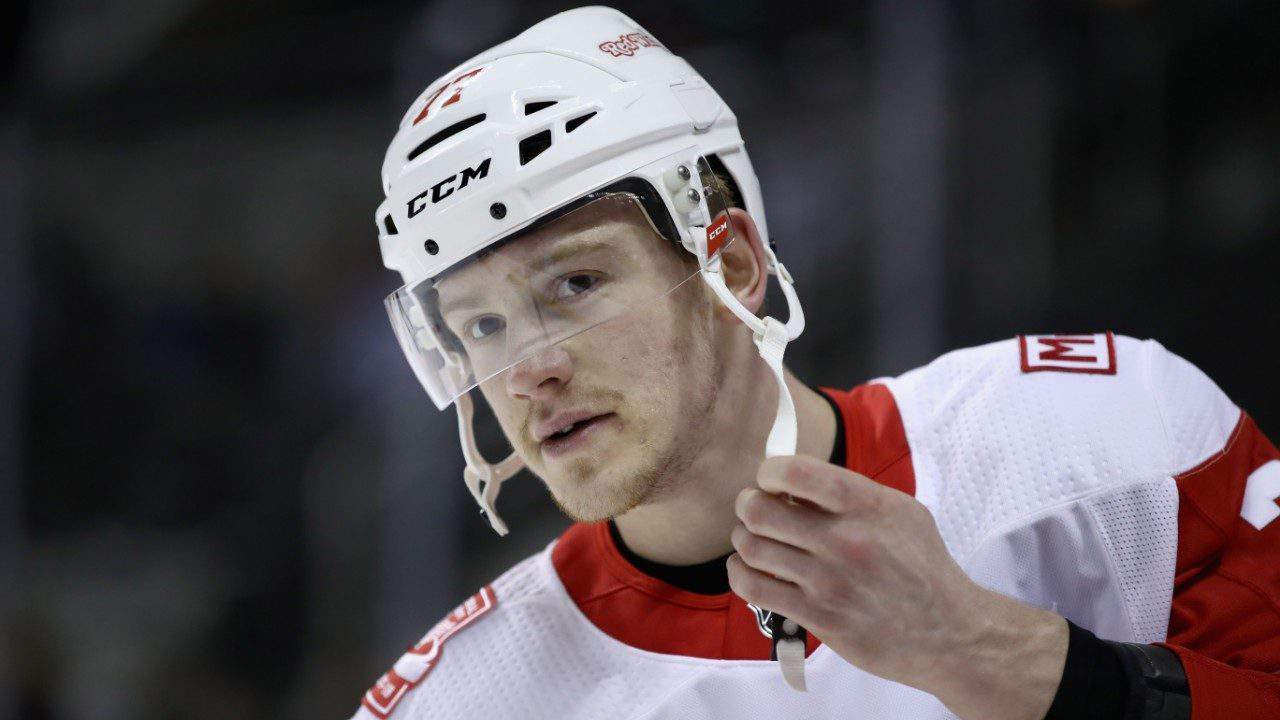 Evgeny Svechnikov joins Red Wings taxi squad