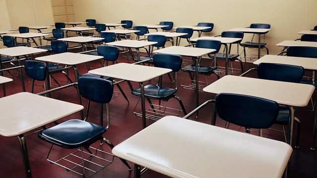 Detroit public schools, teachers reach agreement to return to classrooms