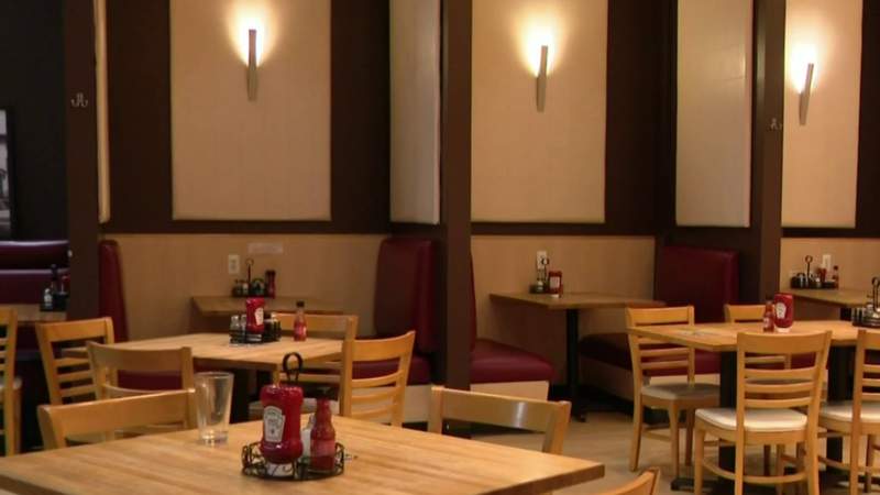 Worker shortage having big impact on Michigan restaurants, customers