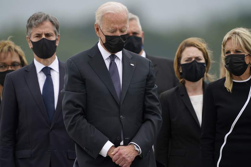 Biden pays respects to US troops killed in Afghanistan