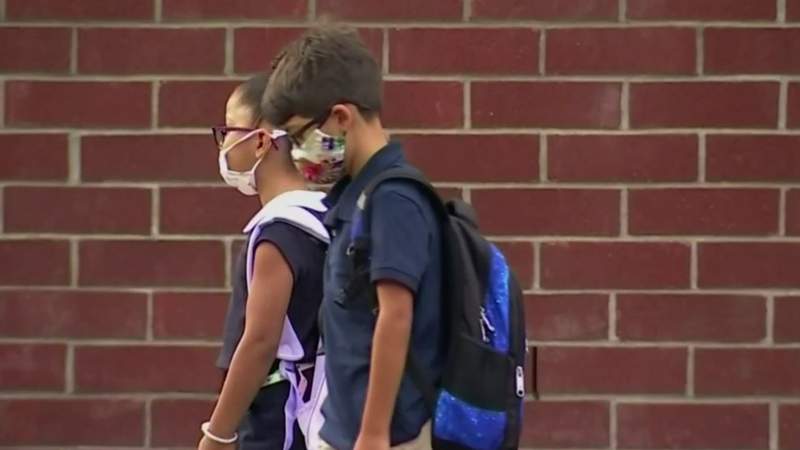 Warren Consolidated Schools to require masks for all students, staff