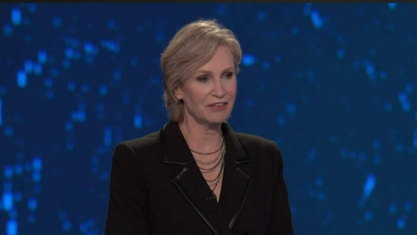Jane Lynch takes over as new host of ‘The Weakest Link’