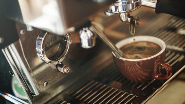 Professional barista wanted in Saline