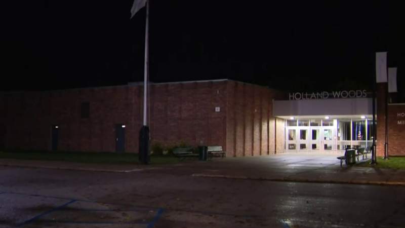 Port Huron middle school substitute teacher accused of inappropriately touching students