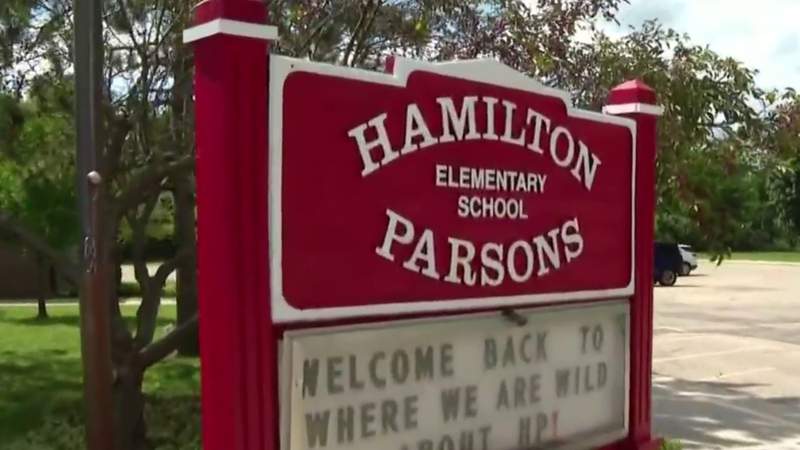Will students at Hamilton-Parsons Elementary School have to wear masks?