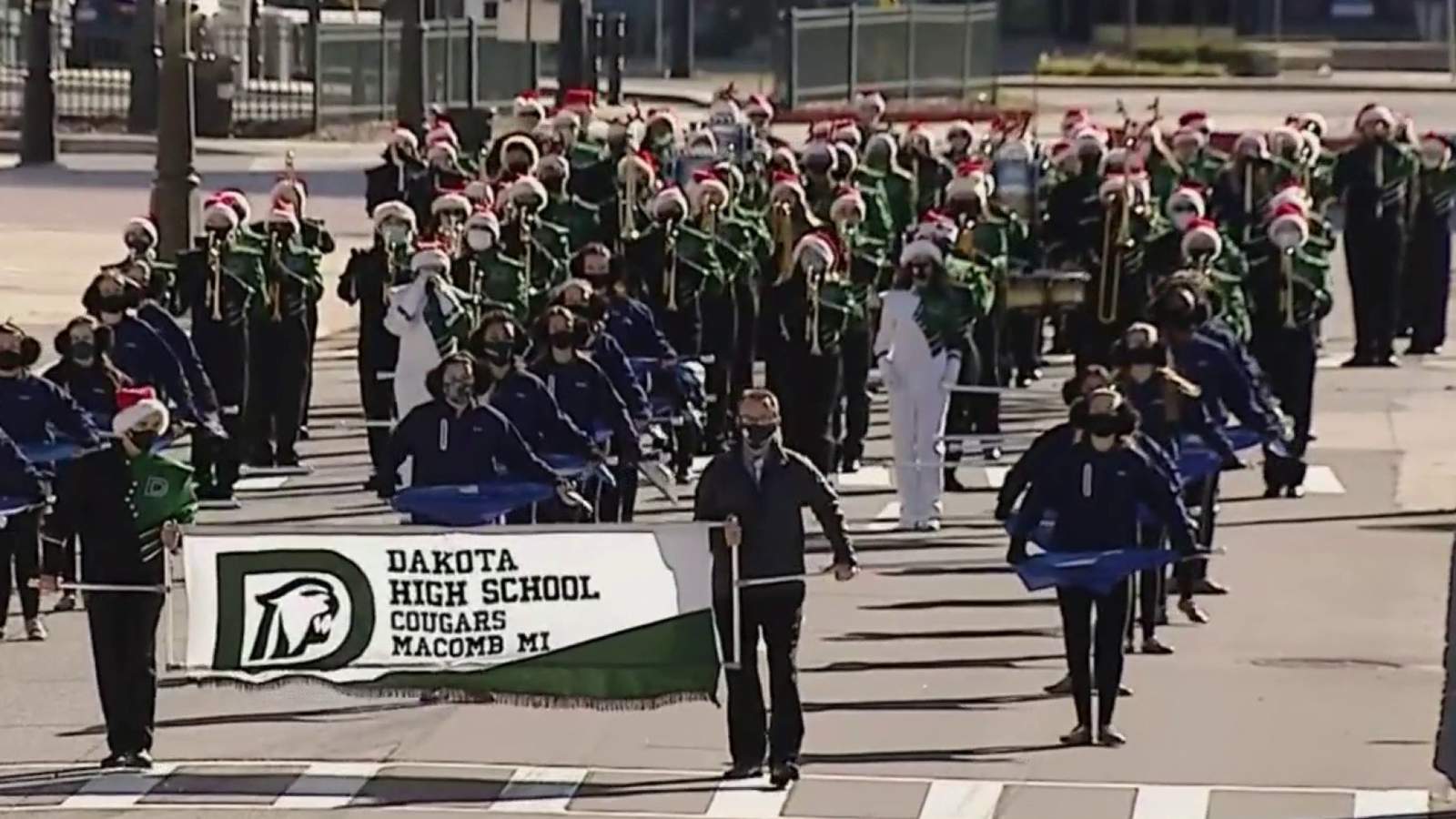 Dakota High School Marching Band performs at 2020 America’s Thanksgiving Parade