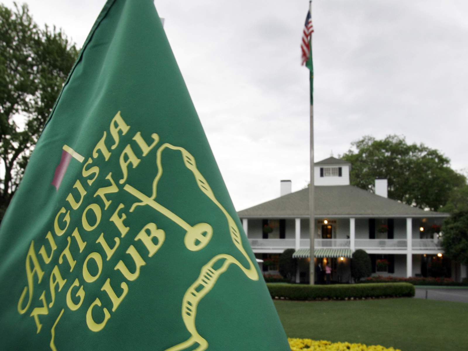Par 3 Contest out, 'College GameDay' in at different Masters
