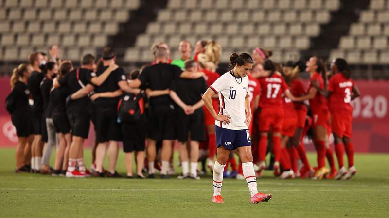 Women's soccer: Canada stuns USA with VAR-awarded penalty
