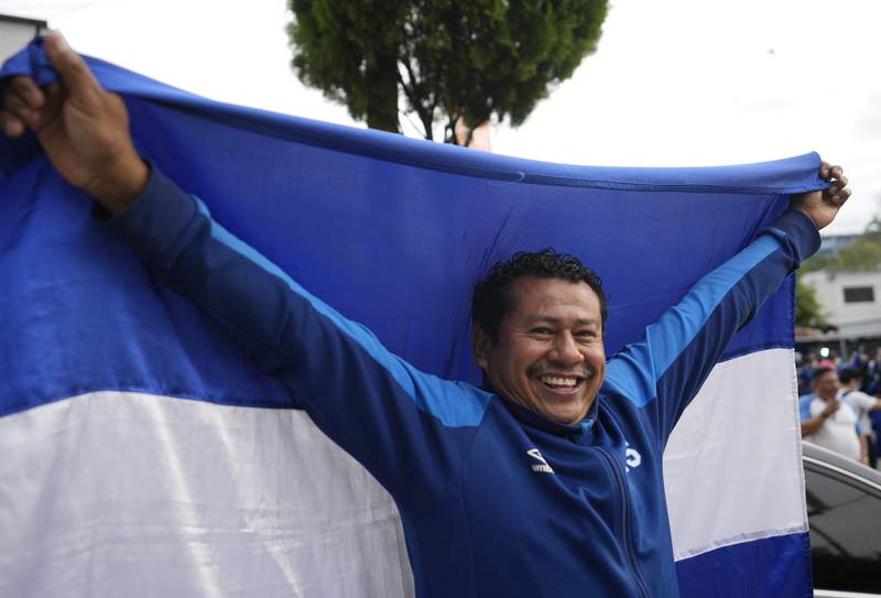 9 US starters get World Cup qualifying debuts at El Salvador