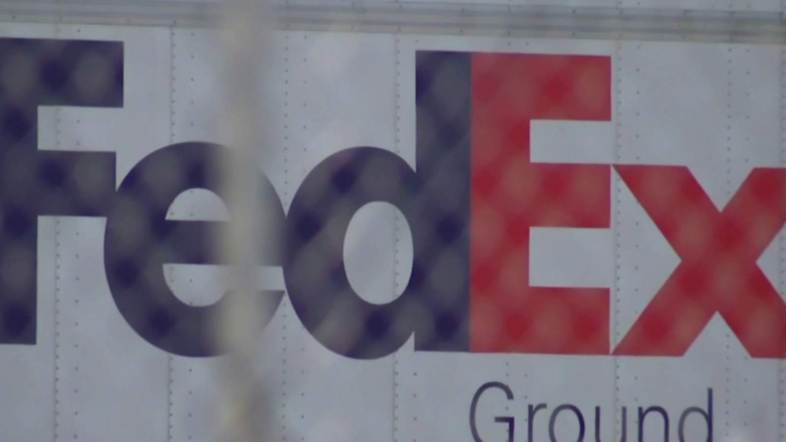 Delivery problems continue at Oak Park FedEx facility