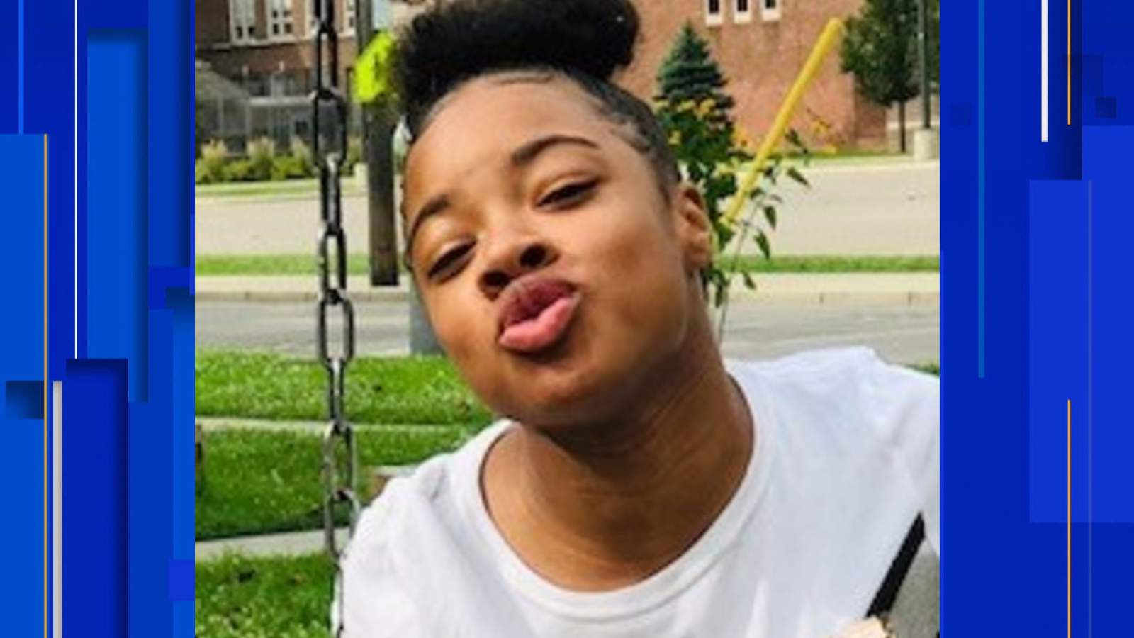 Detroit police looking for 15-year-old girl who went missing overnight
