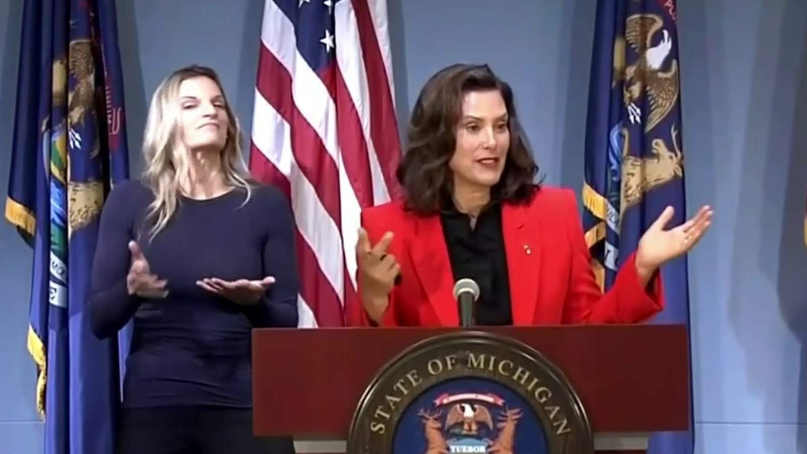 Michigan Gov. Whitmer reminds residents to wear masks in public to help stop spread of COVID-19