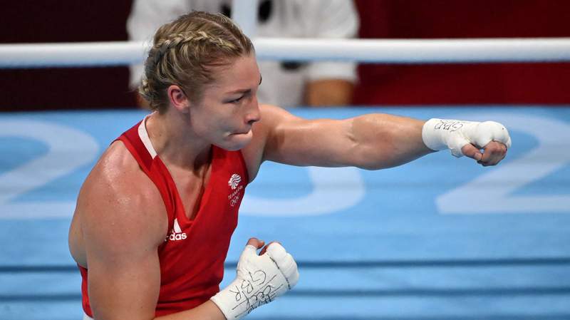 Olympic boxing Day 8: British favorite rolls on