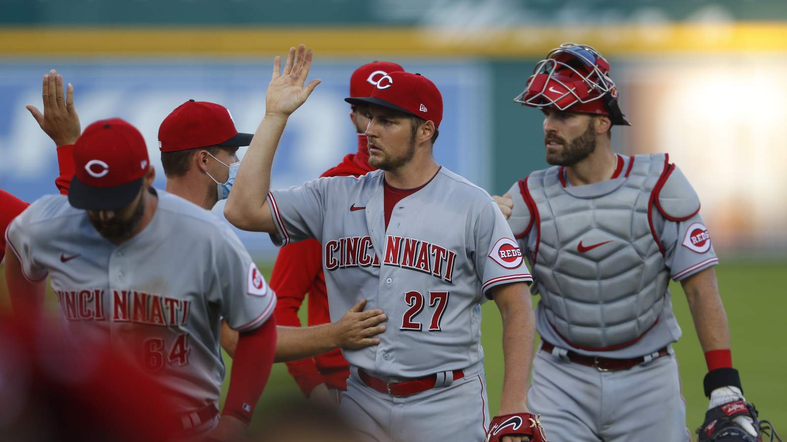 7-inning doubleheaders debut in MLB, Reds sweep Tigers