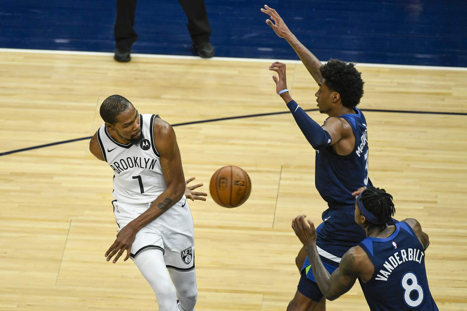 Durant, Nets top Wolves 127-97 in makeup game after shooting