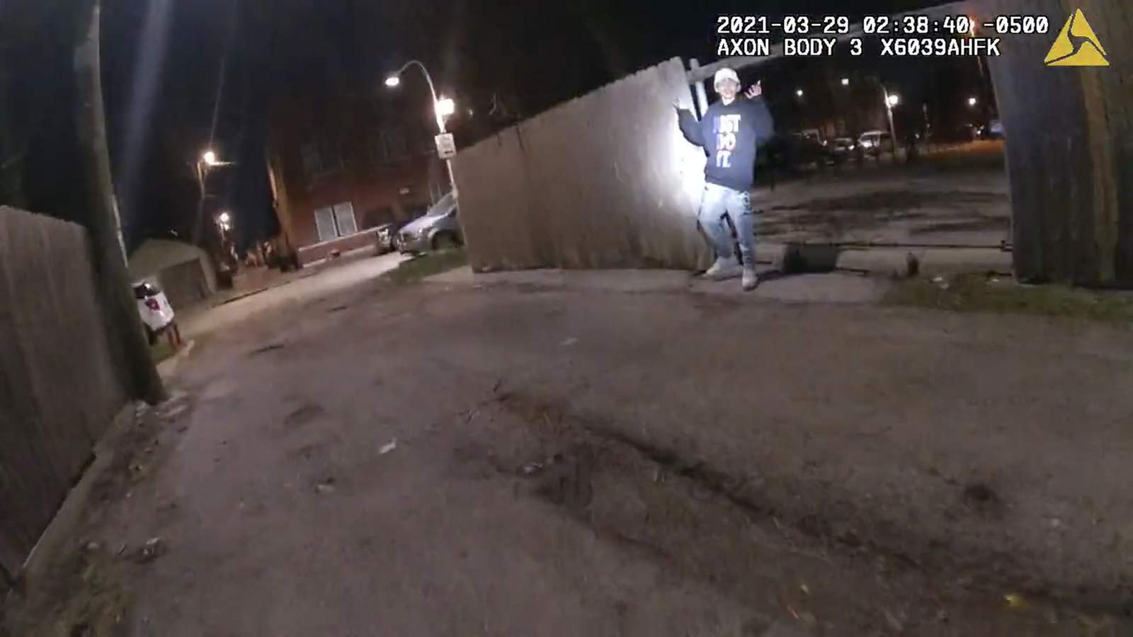 Video: Chicago boy wasn't holding gun when shot by officer