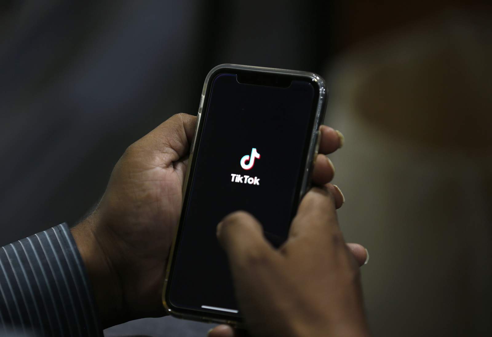 Pakistan warns TikTok video service, blocks Bigo Live app