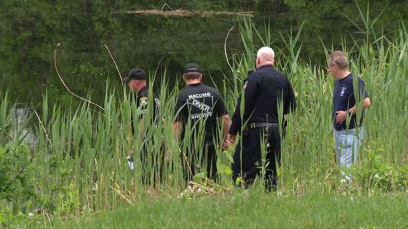 Dive team pulls body out of cemetery pond in Clinton Township