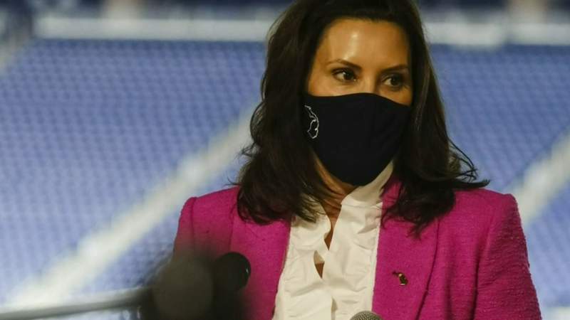 Michigan Gov. Whitmer resumes wearing mask at indoor events